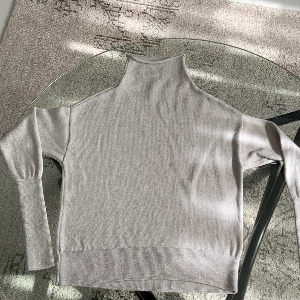 Wilfred Gray merino wool turtleneck sweater  M